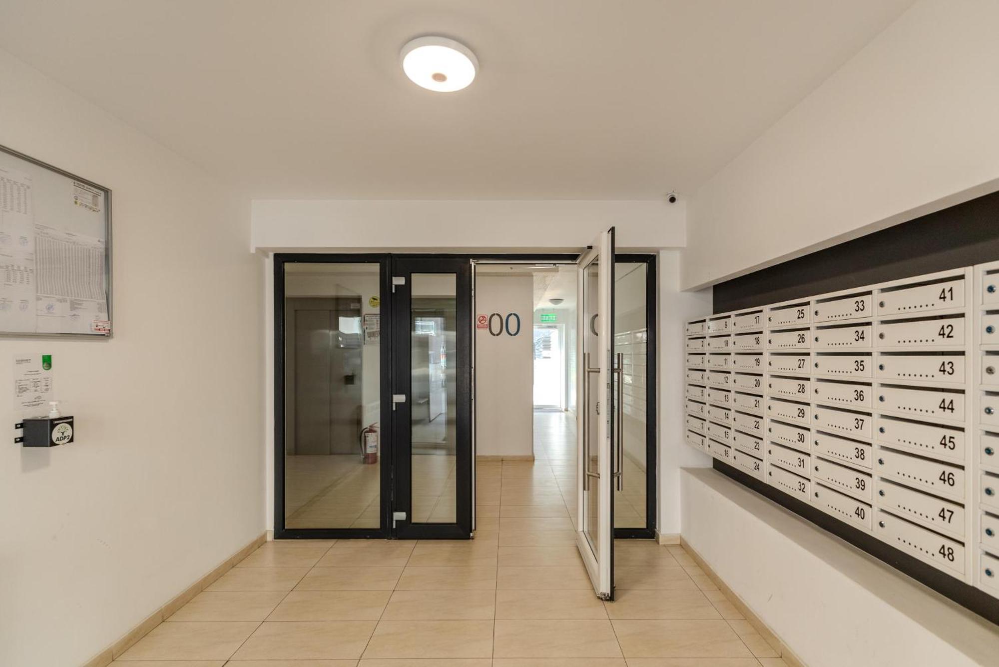 Perfect Stay: Urban Heaven In Aviatiei Business Area Bukarest Kültér fotó